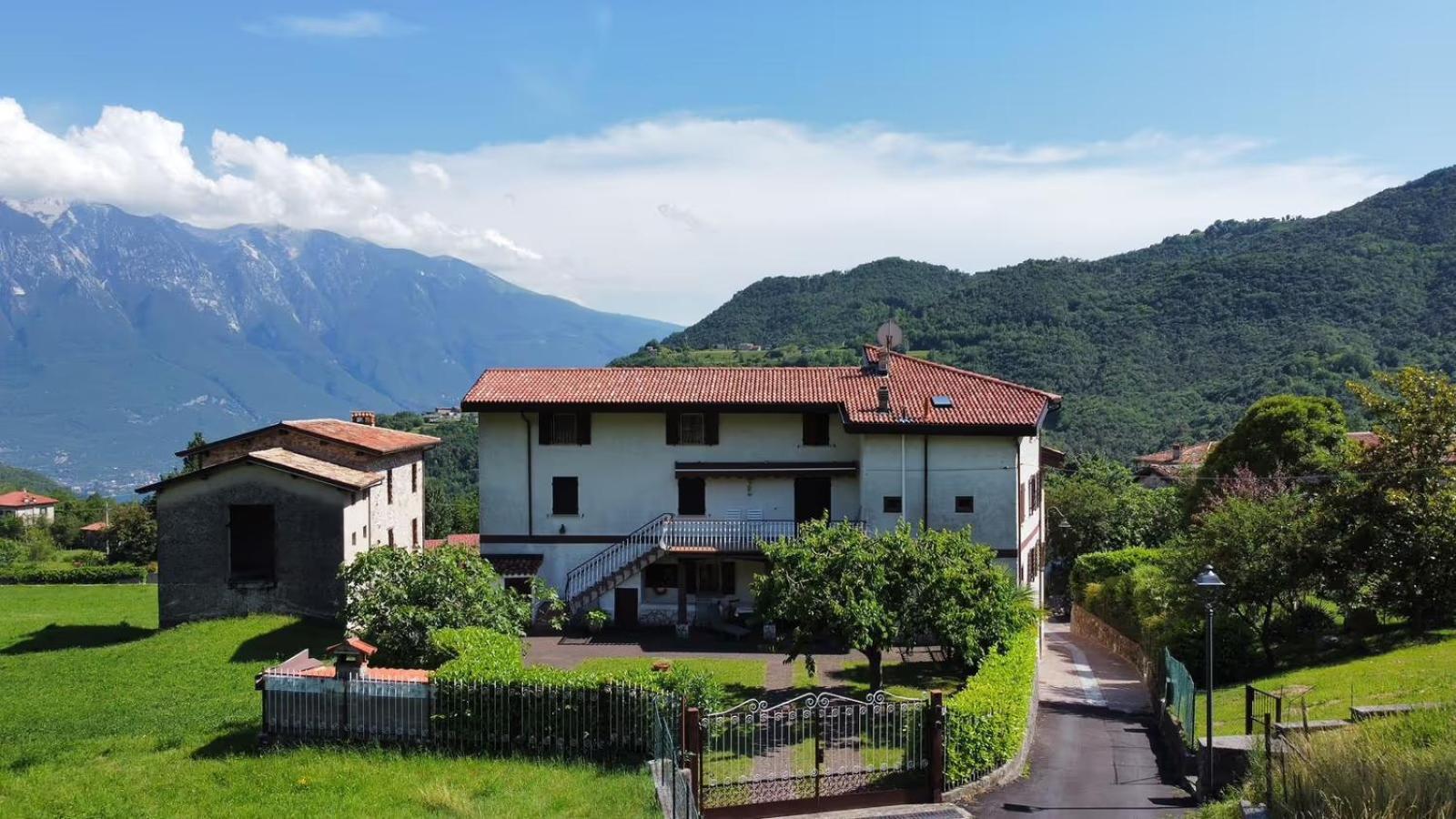 Casa Adele Apartment Tremosine Екстериор снимка